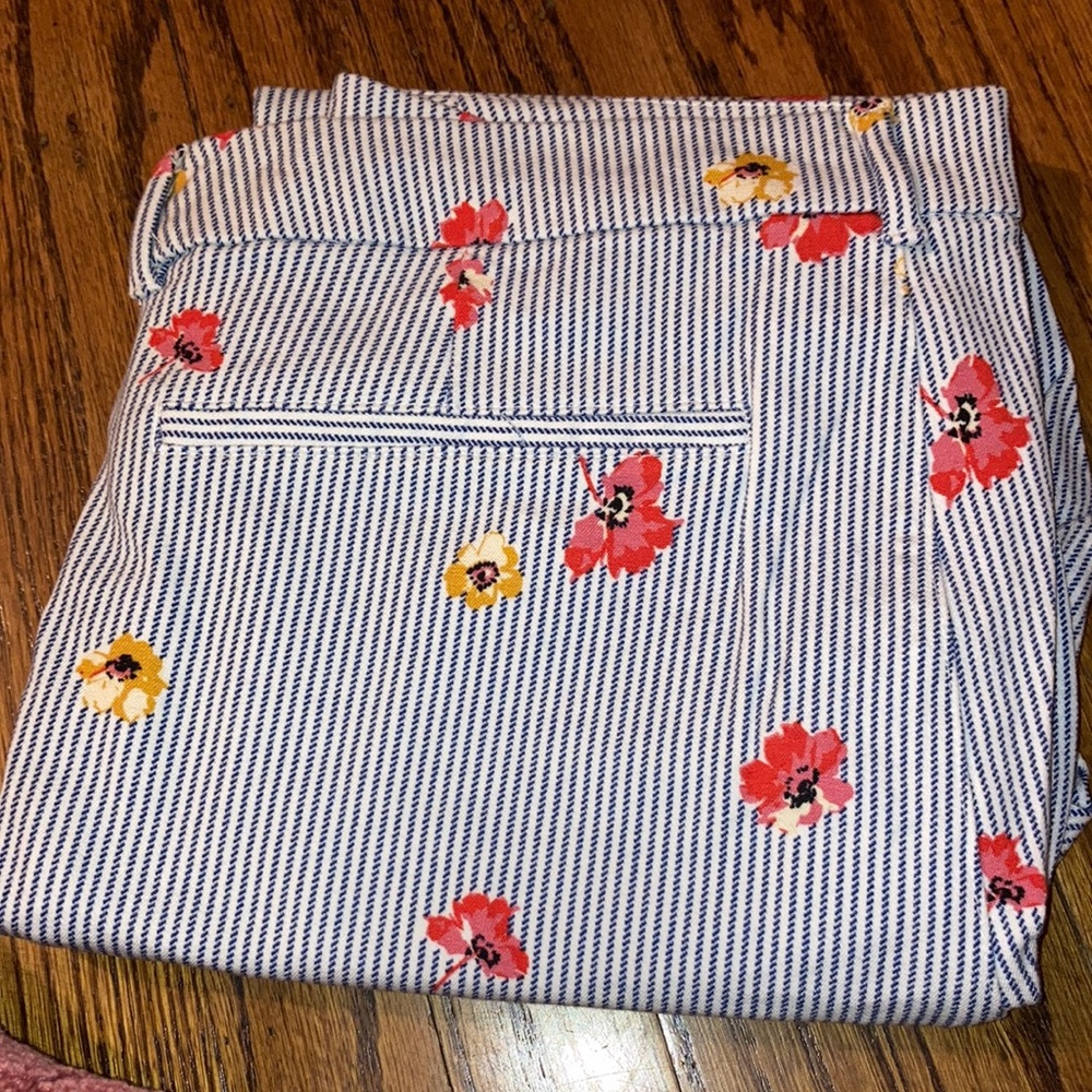 Old navy pixie paints with stripe and floral pattern